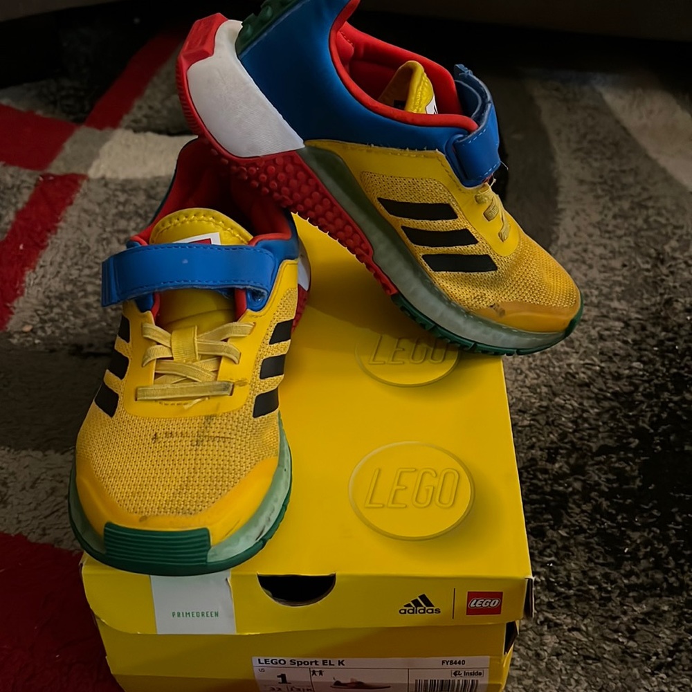 Adidas Lego